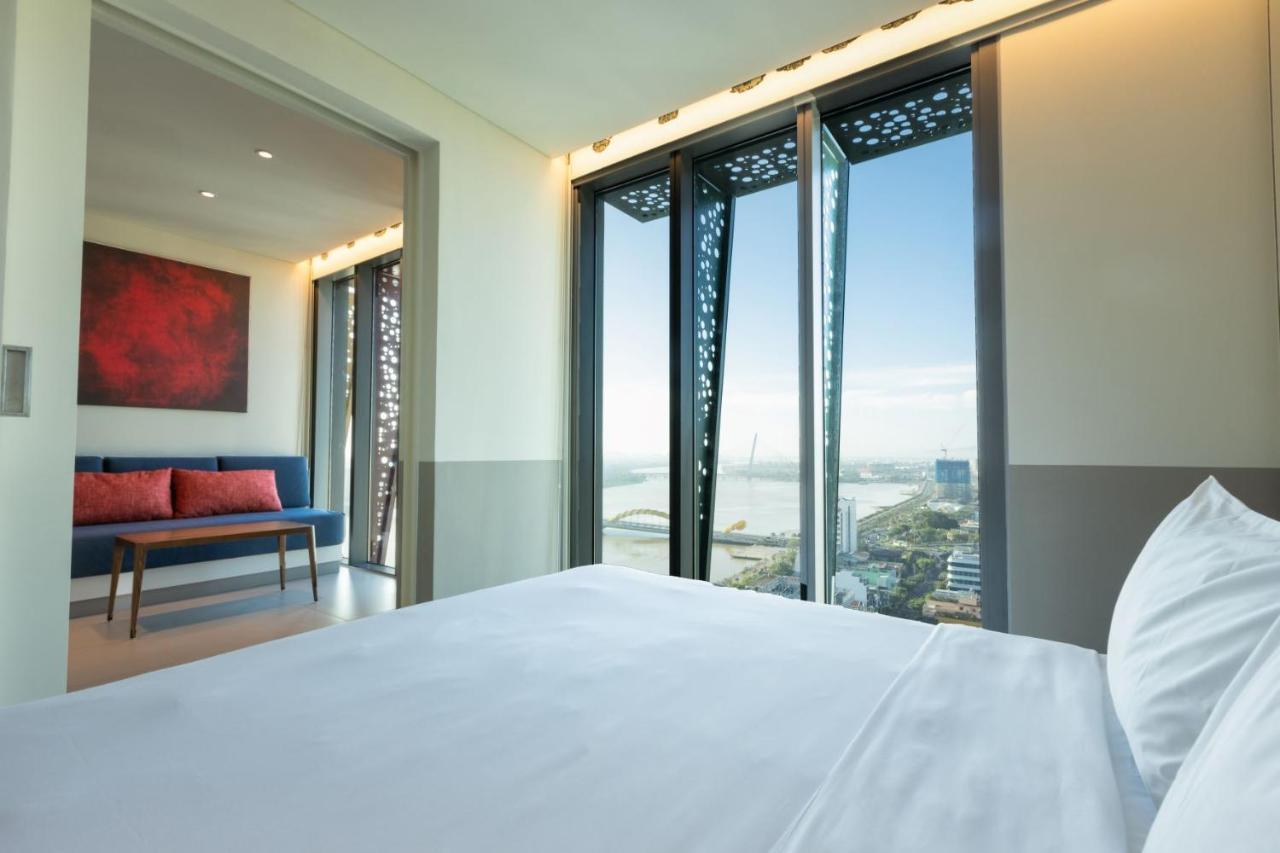 Wink Icon Hotel Danang Riverside - Luxury Suites - 24Hrs Stay & Rooftop Pool Bar Dış mekan fotoğraf