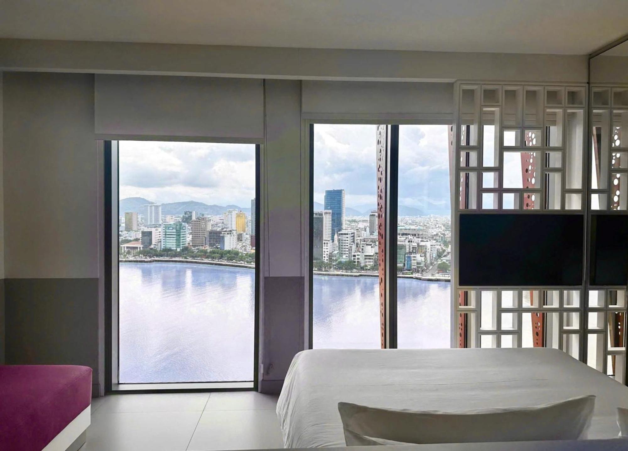 Wink Icon Hotel Danang Riverside - Luxury Suites - 24Hrs Stay & Rooftop Pool Bar Dış mekan fotoğraf