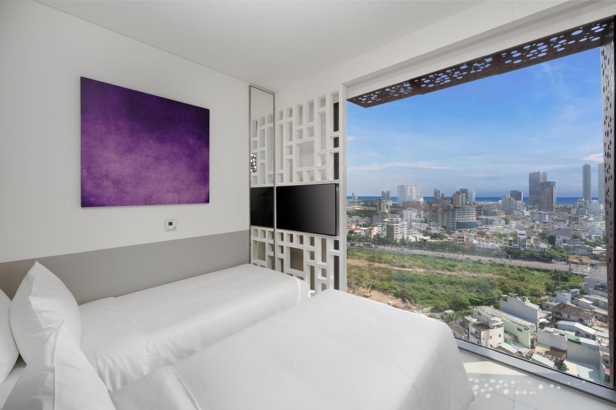 Wink Icon Hotel Danang Riverside - Luxury Suites - 24Hrs Stay & Rooftop Pool Bar Dış mekan fotoğraf