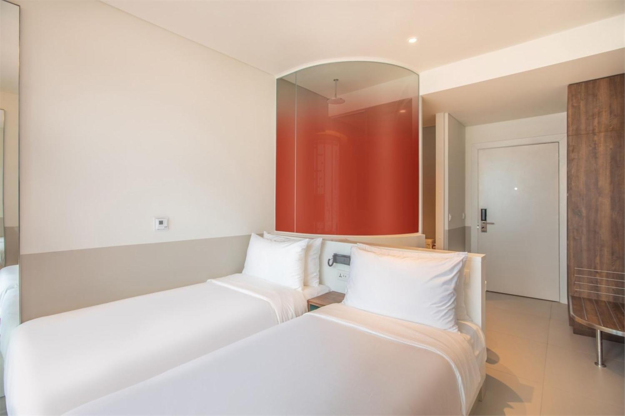 Wink Icon Hotel Danang Riverside - Luxury Suites - 24Hrs Stay & Rooftop Pool Bar Dış mekan fotoğraf